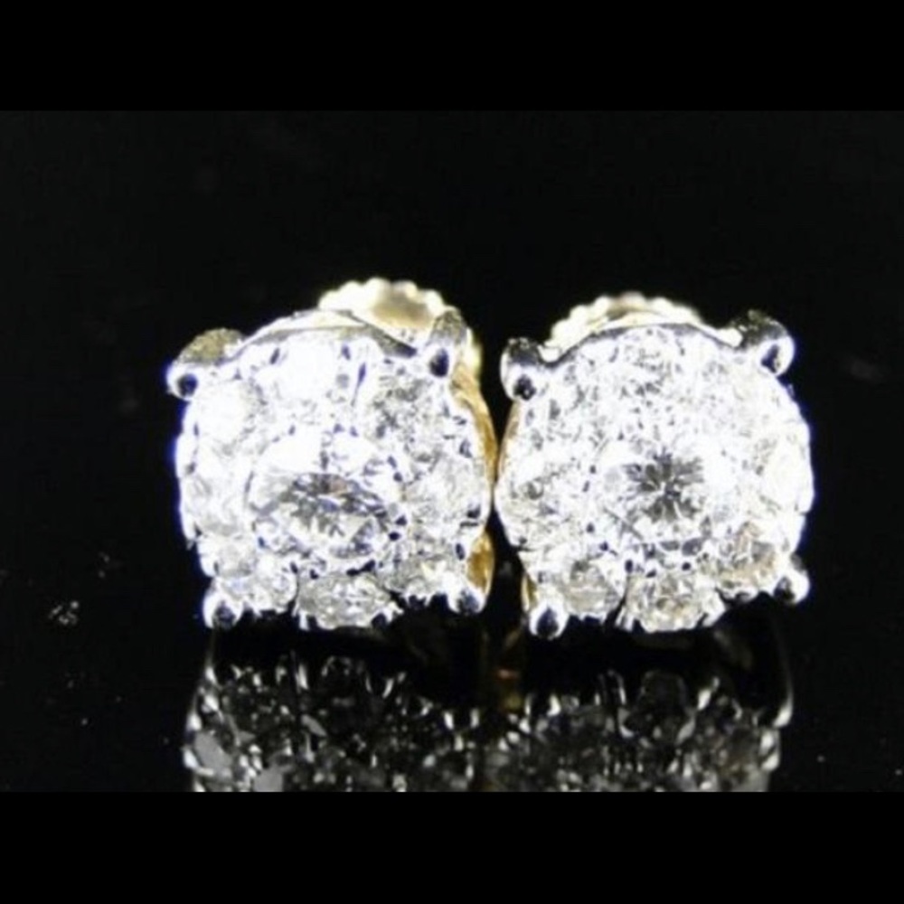 10k Diamond Stud Earrings
